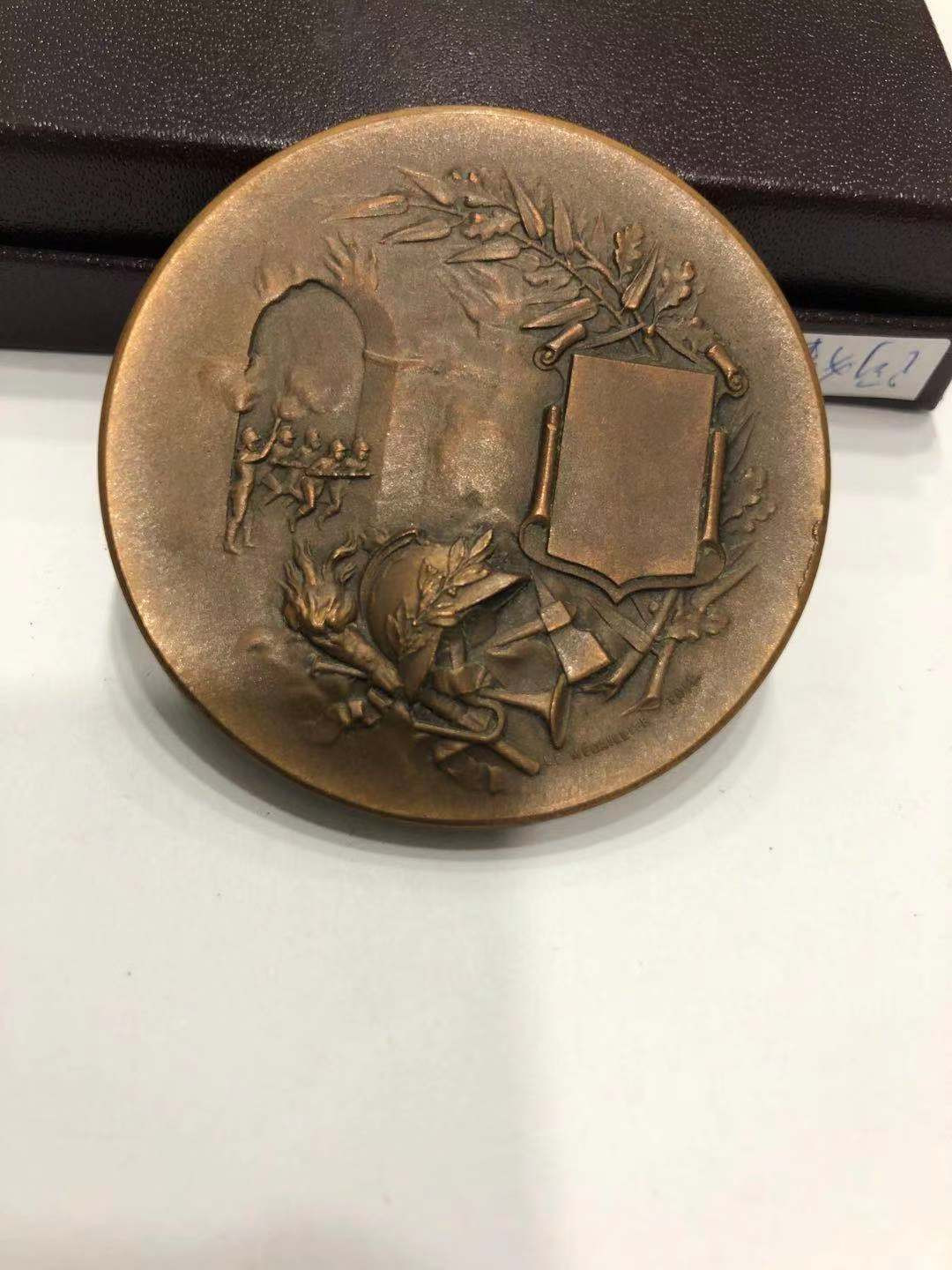 喜迎🐂年艺术麦朵尔第十场拍卖 消防车队