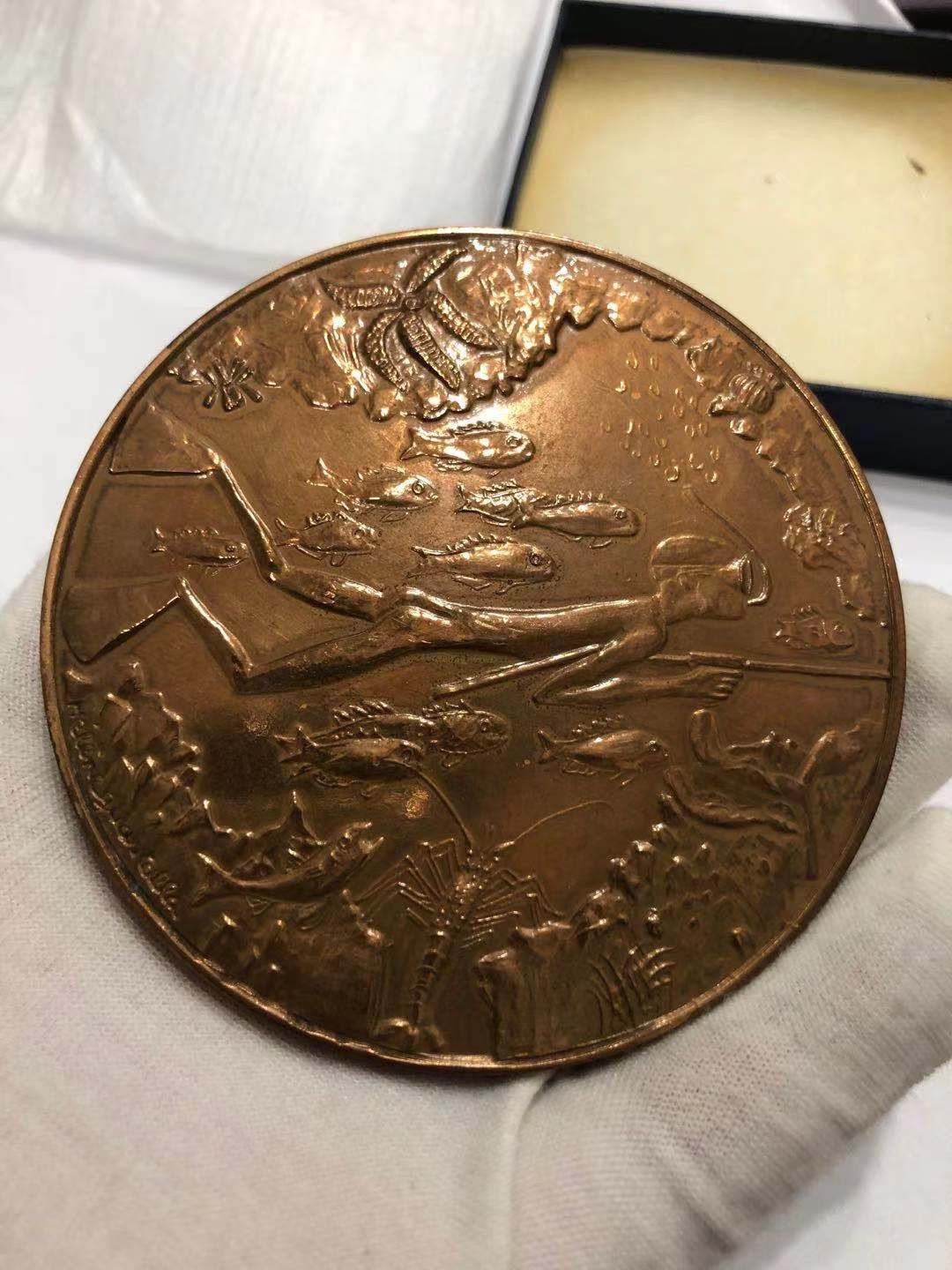 喜迎🐂年艺术麦朵尔第十场拍卖 钓鱼协会 