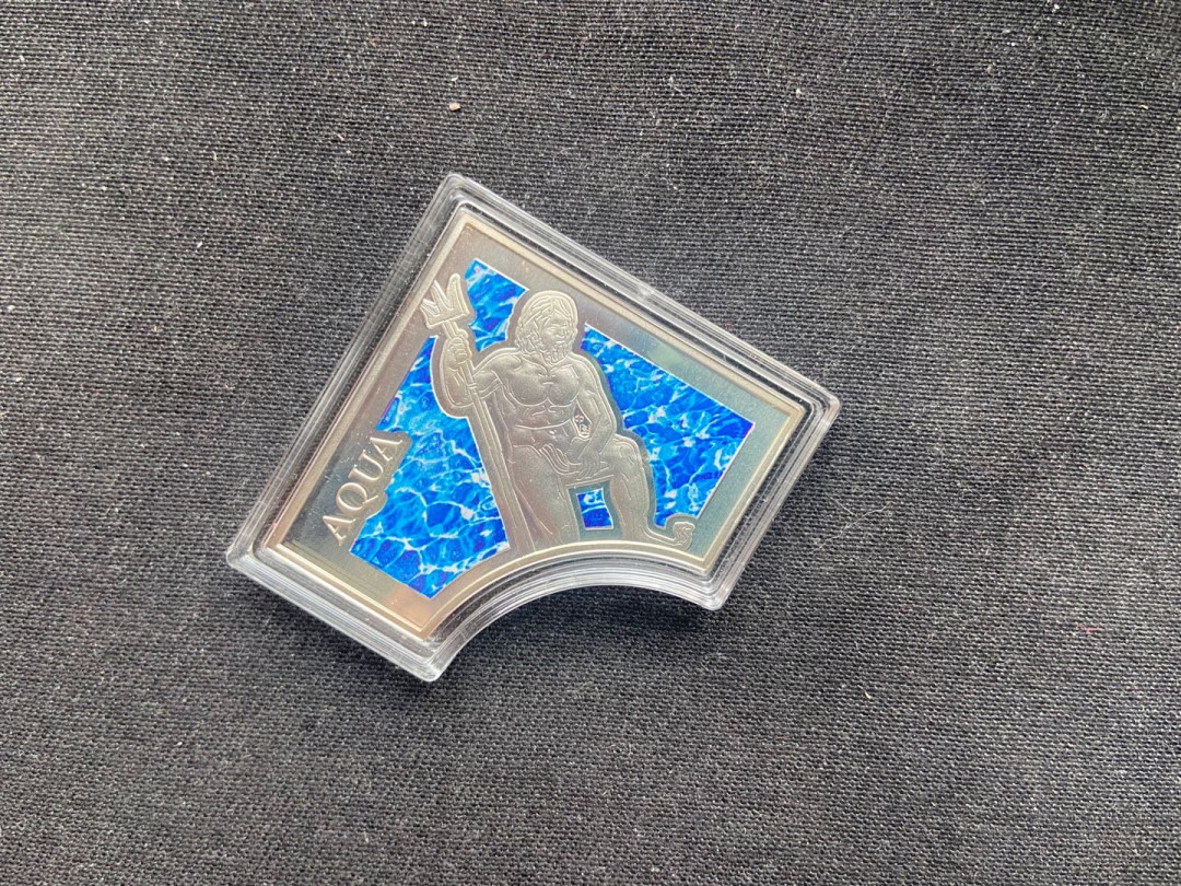 【币观天下】第144场拍卖 【纽埃】2012年异形币海王三叉戟银币