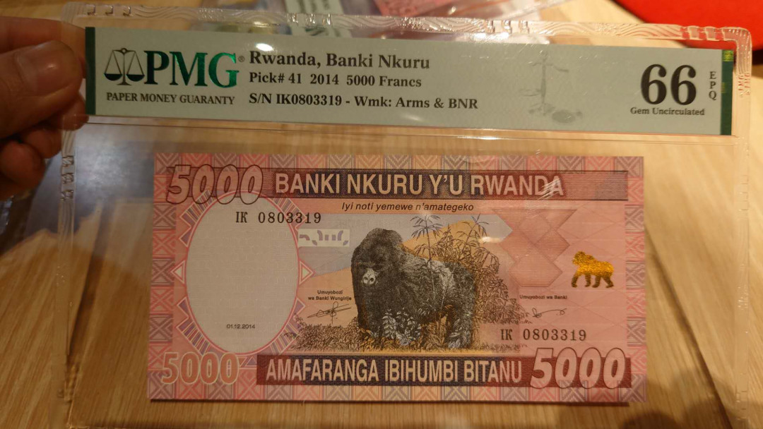 （陆续更新）【囧羊收藏】精选微拍第21期暨2021年第十二期 世界各国纸币 有新出分的荷兰25盾评级币等 2014年卢旺达5000法郎 全新绝品无47 PMG66E 尾号319