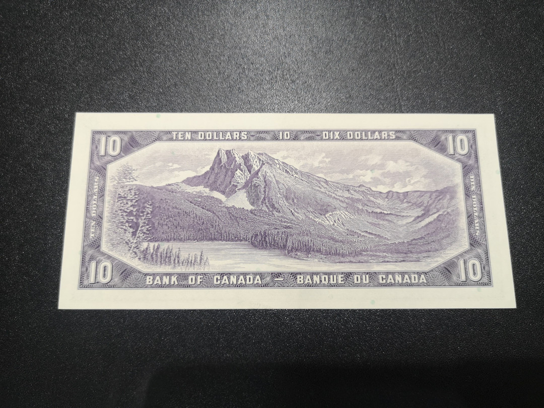 《外钞收藏家》第一百零七期拍卖 加拿大1954年风景版 10加元 全新unc