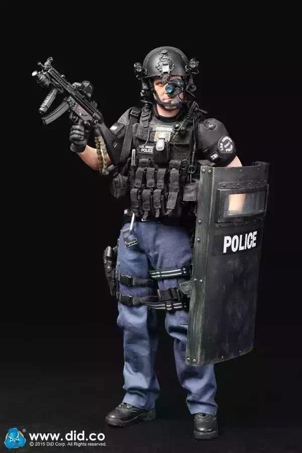 零元拍：DID MA1006 1/6 洛杉矶特警 LAPD SWAT 2.0 丹佛