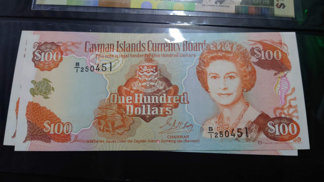 （陆续更新）【囧羊收藏】精选微拍第21期暨2021年第十二期 世界各国纸币 有新出分的荷兰25盾评级币等 1996年初版开曼群岛100元 B/1冠 无金属线版本 全新绝品适合评级