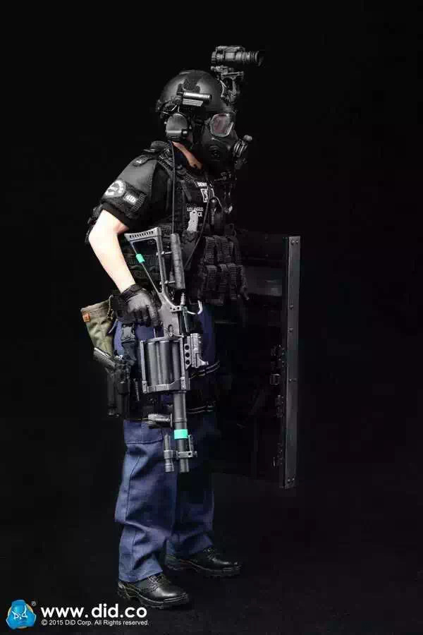 零元拍：DID MA1006 1/6 洛杉矶特警 LAPD SWAT 2.0 丹佛