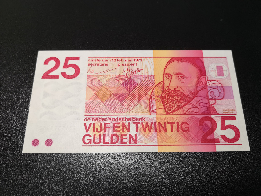 《外钞收藏家》第一百零八期拍卖 1971年荷兰 人像版 25盾 全新UNC 品相完美