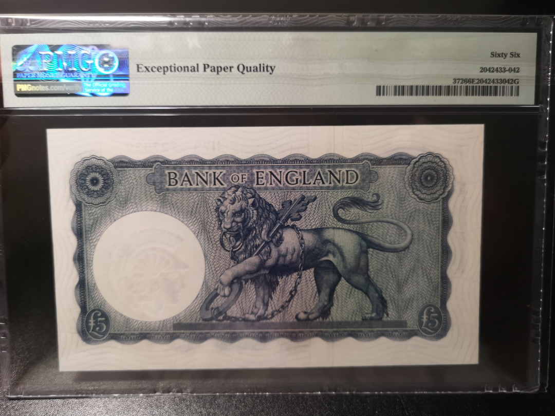 《外钞收藏家》第一百零八期拍卖 英国B序列5镑 空心版  PMG66