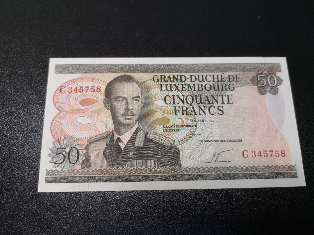 《外钞收藏家》第一百零八期拍卖 1972年卢森堡50 精致小票 全新UNC