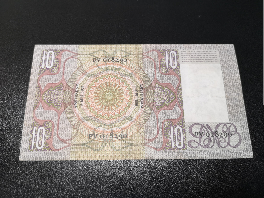 《外钞收藏家》第一百零八期拍卖 1935年荷兰10盾 7品左右 参考图片