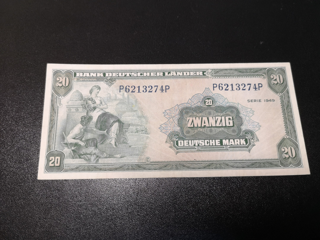 《外钞收藏家》第一百零八期拍卖 1949年德国20马克 近全新品相 老票有潮斑