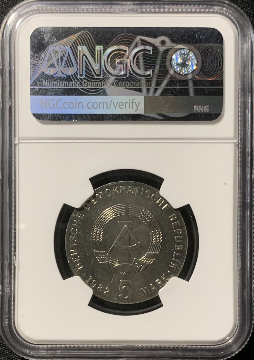 紫瑗钱币—微拍第136期  德国 东德 1982年 福绿贝尔诞辰200周年 5马克 NGC MS66