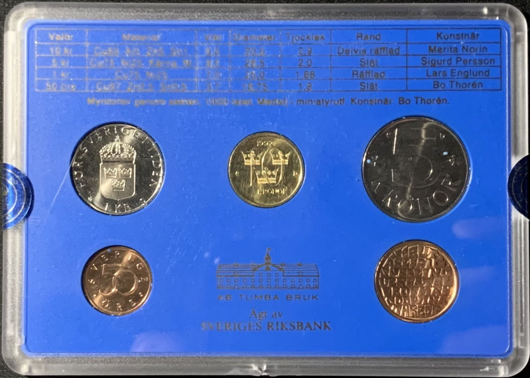 紫瑗钱币—微拍第136期  瑞典 1992年 50欧尔—10克朗 4枚套 带纪念章 原厂盒