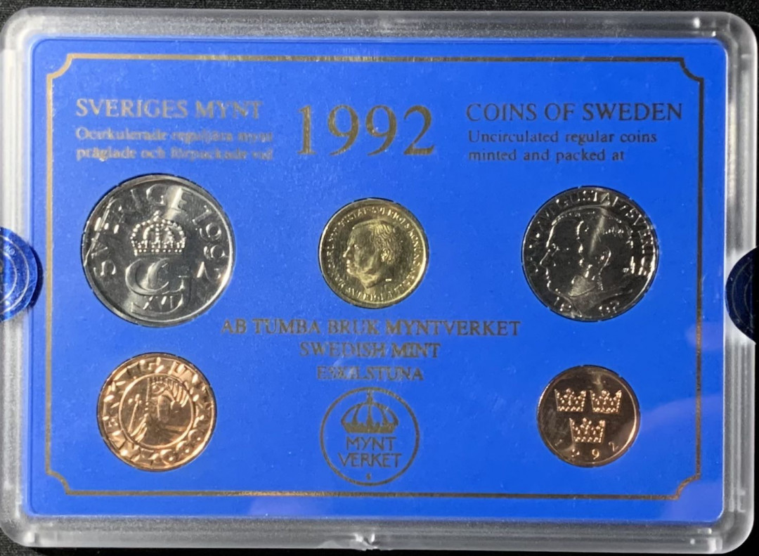 紫瑗钱币—微拍第136期  瑞典 1992年 50欧尔—10克朗 4枚套 带纪念章 原厂盒
