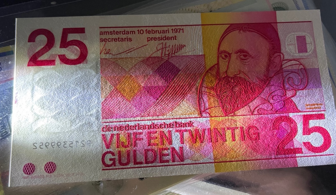 《外钞收藏家》第一百零八期拍卖 1971年荷兰 人像版 25盾 全新UNC 品相完美