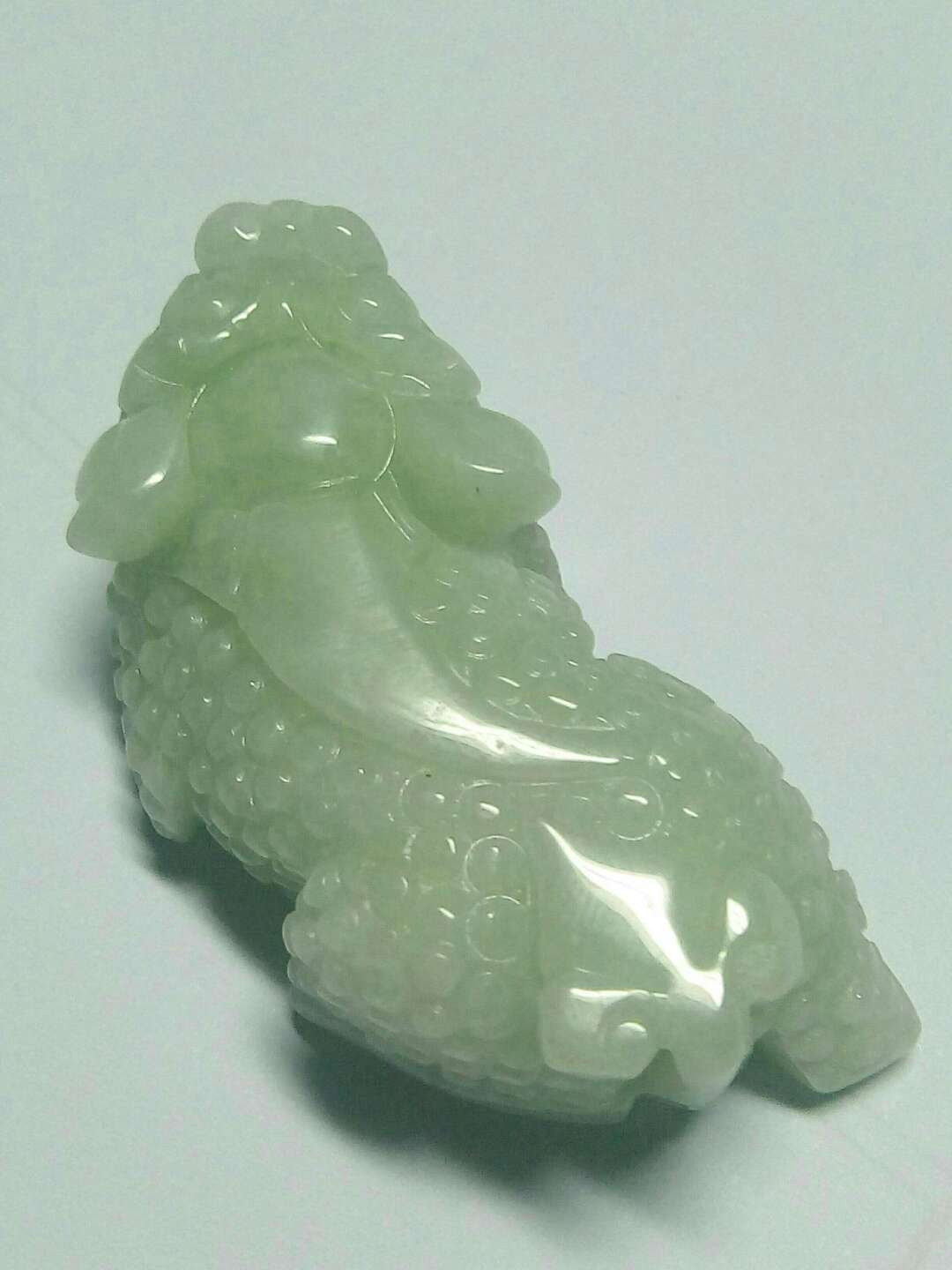 珍品收藏(系统自动拍卖) 天然翡翠A货，翡翠麒麟把（挂）件。