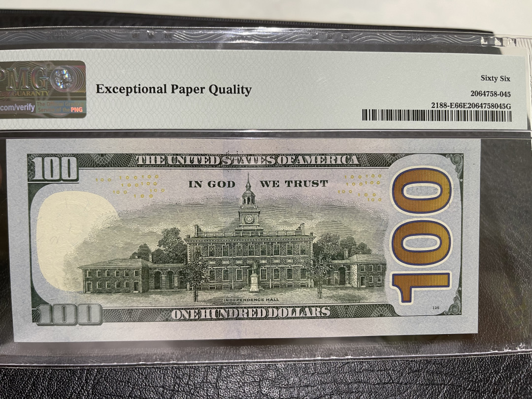 《外钞收藏家》第一百零九期拍卖 2013年美国100美元 8888狮子号 PMG66