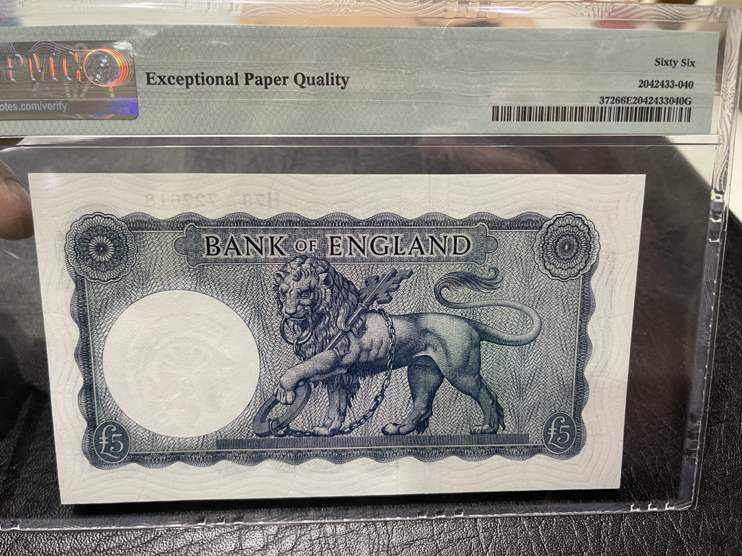 《外钞收藏家》第一百零九期拍卖 1961-63年英国B序列5镑 PMG66 空心版