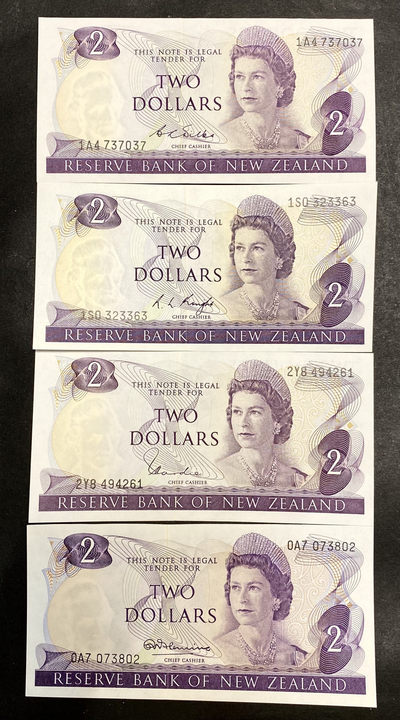 小福收藏拍卖第13期  外币裸钞场 本期80拍 有新加坡鸟100 爱尔兰叶芝 澳大利亚毛线帽 新西兰高冠女王 伊拉克高值 等等  - 新西兰 1967-1981年 2元 4种签名大全 1组4张 高冠女王