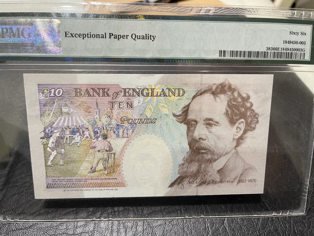 《外钞收藏家》第一百零九期拍卖 1992年E序列10镑 PMG66 A01首发冠