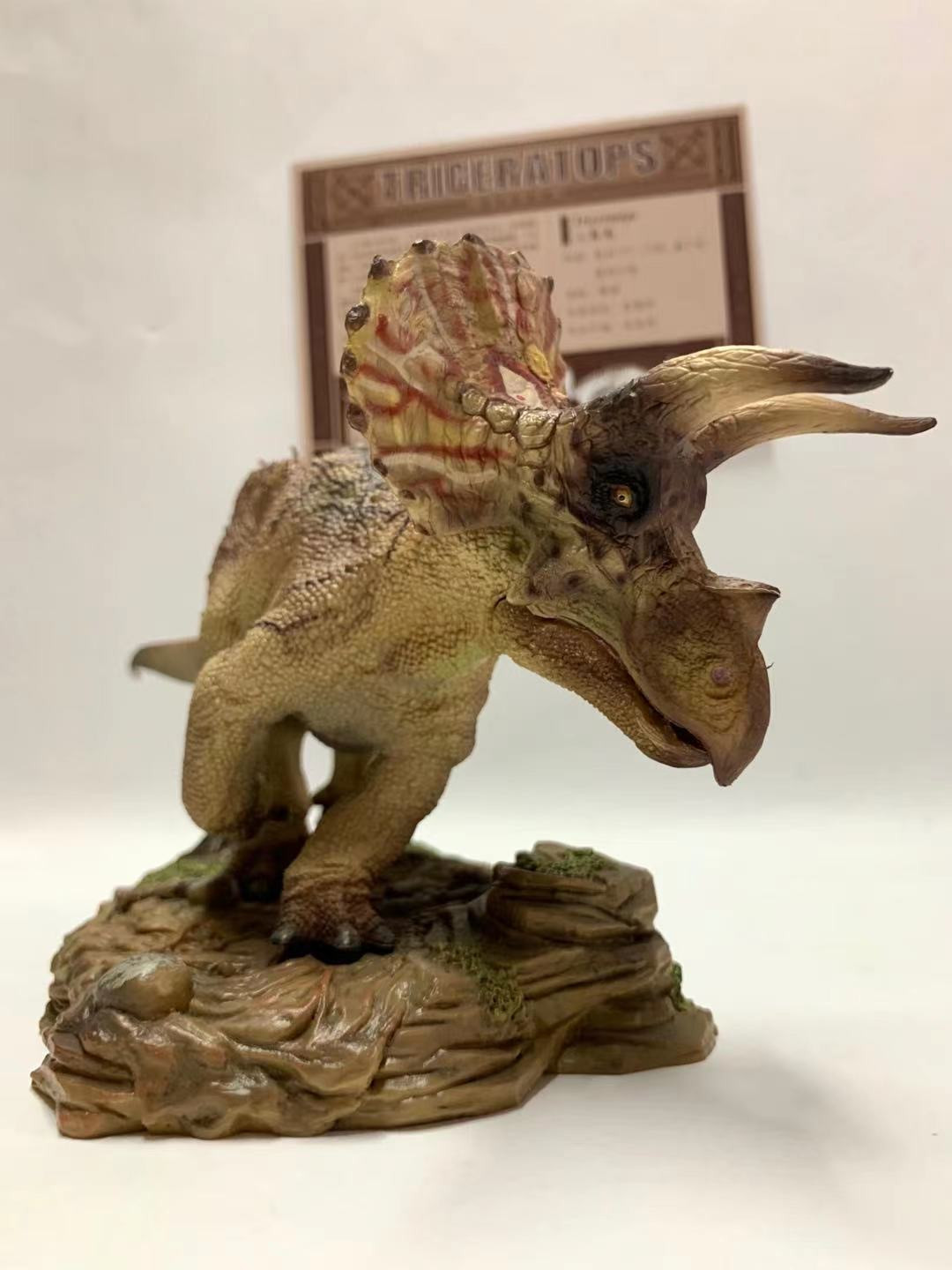 零元拍：三角龙多利 比例1/35 ，尺寸约250MM，全新