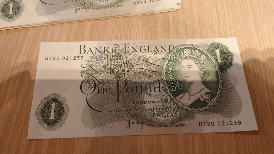 陆续更新【囧羊收藏】精选微拍第23期暨2021年第十四期 英国C序列1镑 全新UNC无47号码 尾号259