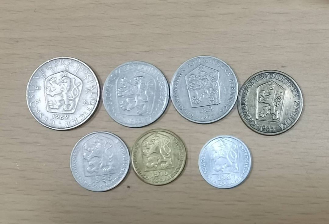 北京马甸外币专卖微拍第五十一期，外国流通币，非贵金属纪念币专场，陆续上新欢迎关注 捷克斯洛伐克流通币7枚／套，品相如图