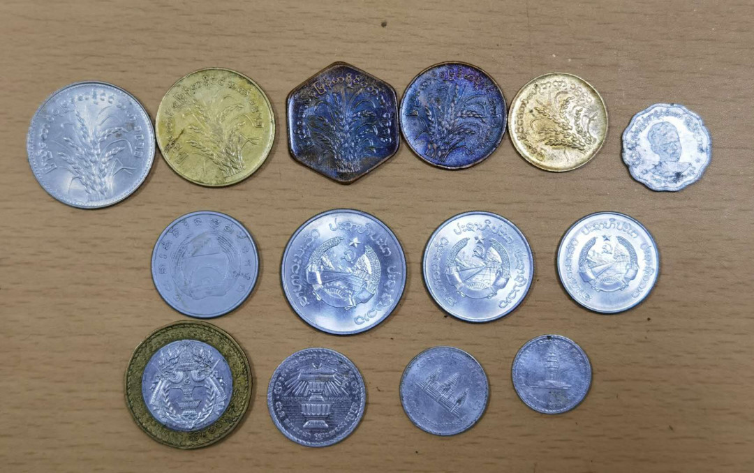 北京马甸外币专卖微拍第五十一期，外国流通币，非贵金属纪念币专场，陆续上新欢迎关注 缅甸，老挝，柬埔寨三套