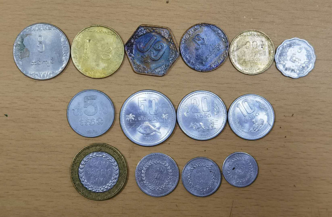 北京马甸外币专卖微拍第五十一期，外国流通币，非贵金属纪念币专场，陆续上新欢迎关注 缅甸，老挝，柬埔寨三套
