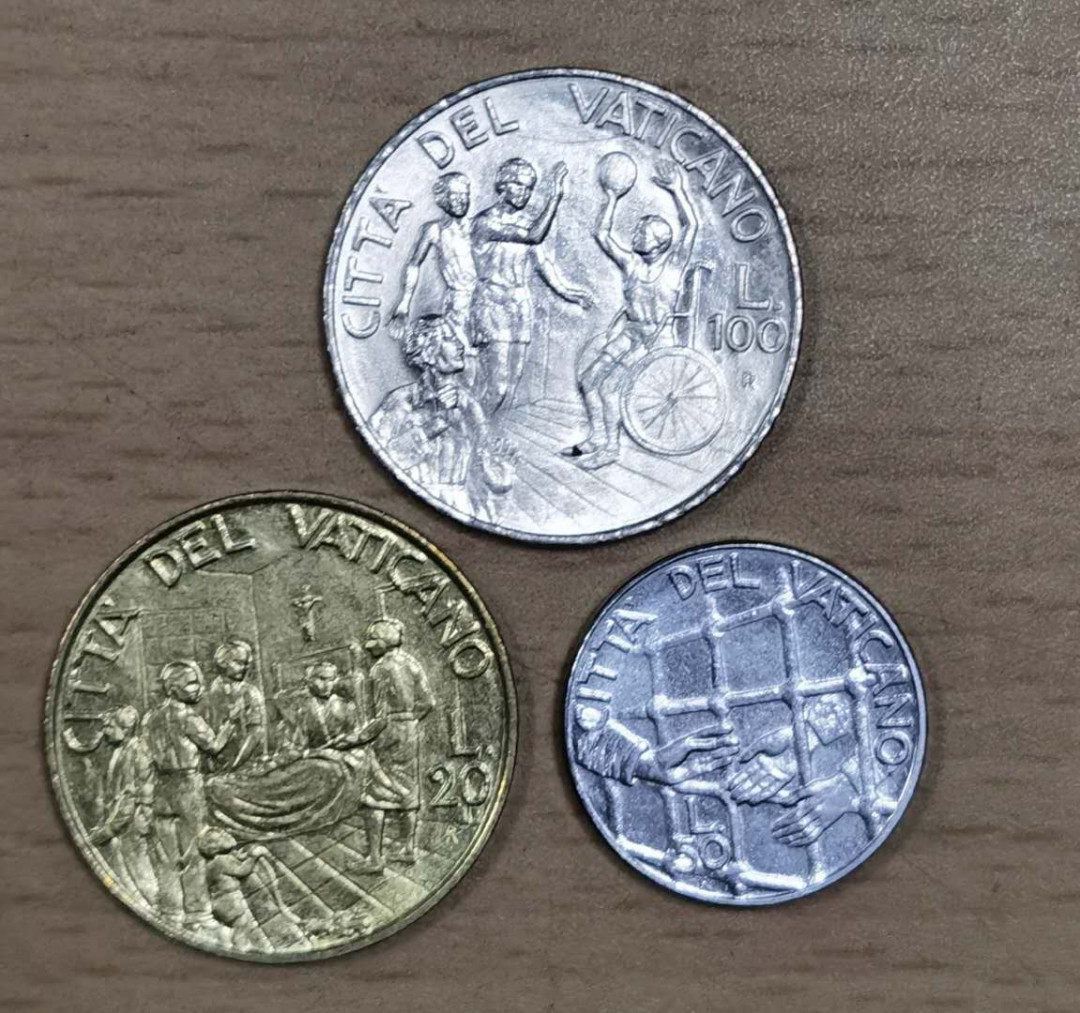北京马甸外币专卖微拍第五十一期，外国流通币，非贵金属纪念币专场，陆续上新欢迎关注 梵蒂冈