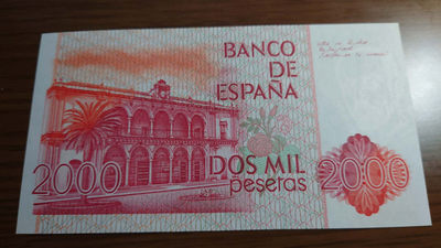 陆续更新上架【囧羊收藏】精选微拍第24期暨2021年第十五期 世界钱币精品 1980年西班牙2000比塞塔 单冠W 全新绝品