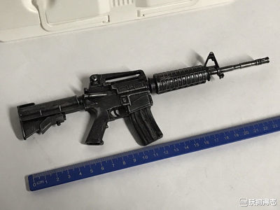 零元拍：1/4 M4A1模型，材质树脂，摆件，无任何发射功能，带精美木质包装盒 - 零元拍：1/4 M4A1模型，材质树脂，摆件，无任何发射功能，带精美木质包装盒