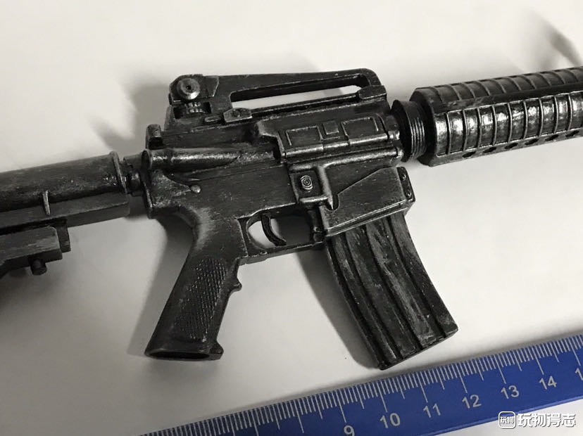 零元拍：1/4 M4A1模型，材质树脂，摆件，无任何发射功能，带精美木质包装盒