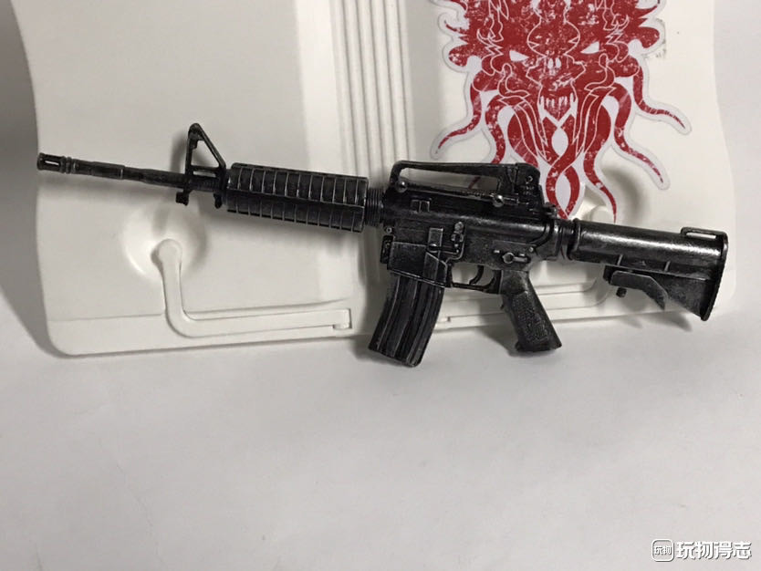 零元拍：1/4 M4A1模型，材质树脂，摆件，无任何发射功能，带精美木质包装盒