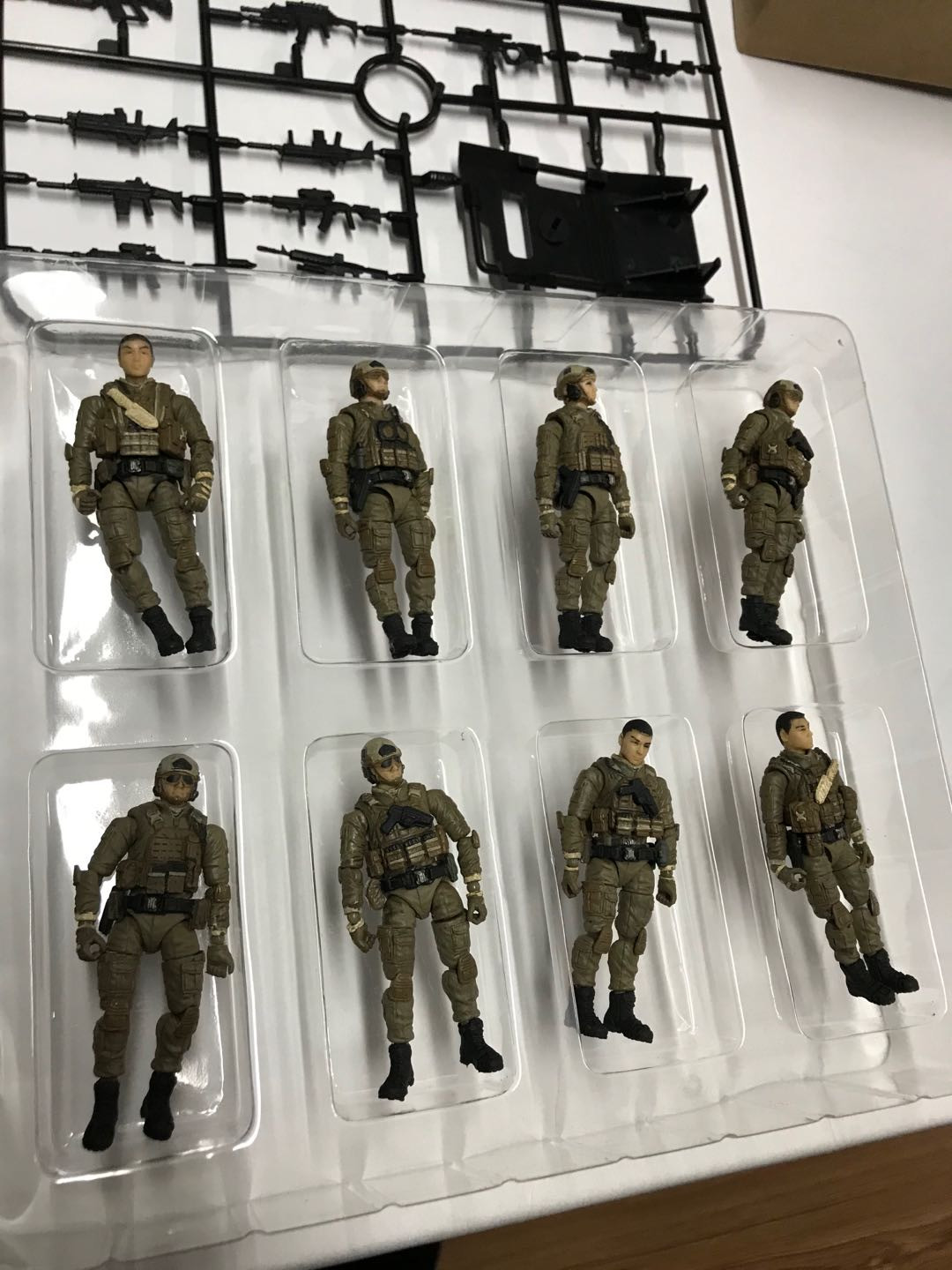 零元拍：暗源 1/25 红海行动可动人偶场景