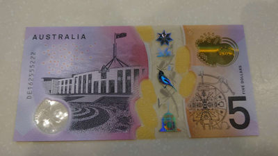 陆续更新上架【囧羊收藏】精选微拍第24期暨2021年第十五期 世界钱币精品 2016年澳大利亚5元塑料钞 双豹子号555222 全程无47全新绝品