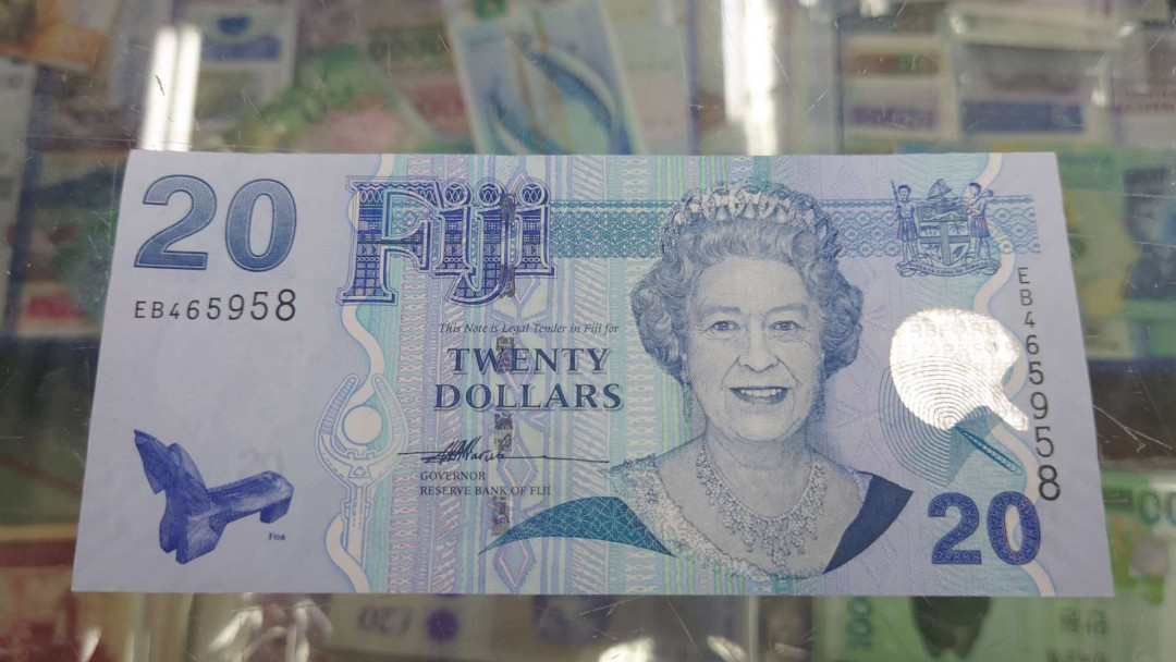 【囧羊收藏】精选微拍第25期暨2021年第十六期 世界钱币 2007年斐济20元 女王头像末版 全新UNC绝品