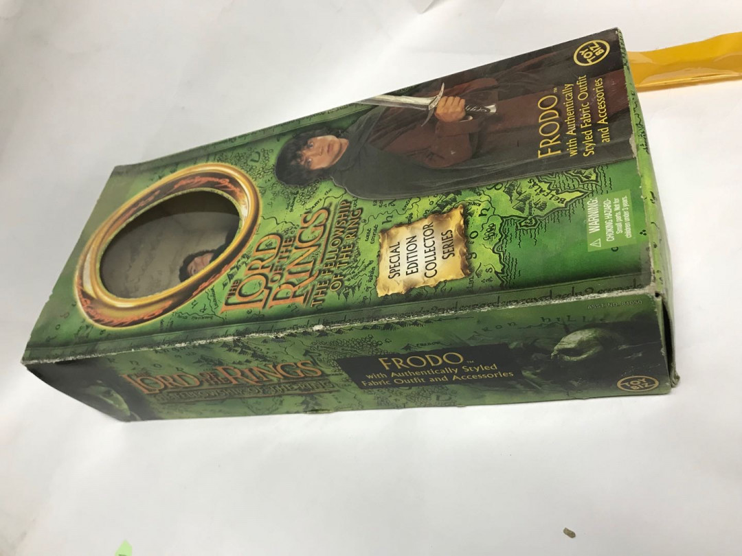 零元拍：绝版老货TOYBIZ 1/6 指环王 弗罗多大人，全新未拆
