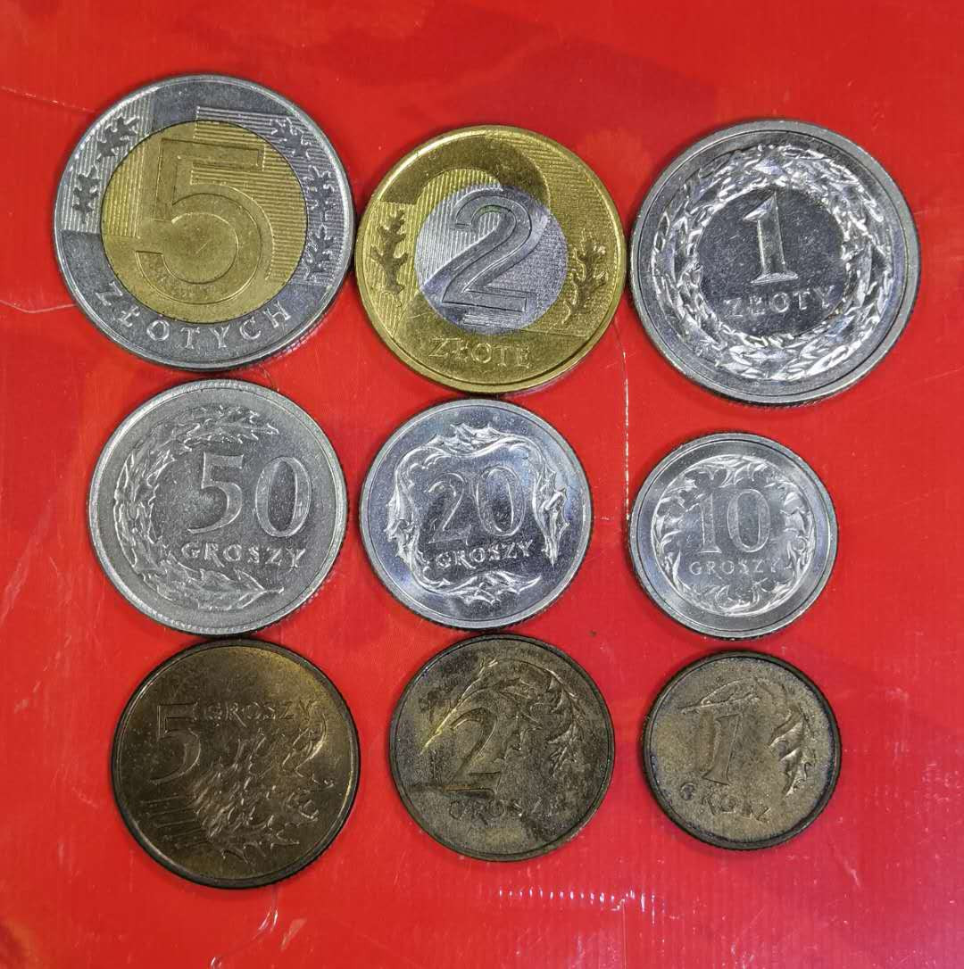 马甸外币专卖微拍第五十三期，外国非贵金属纪念币流通币专场，陆续上新欢迎关注 波兰