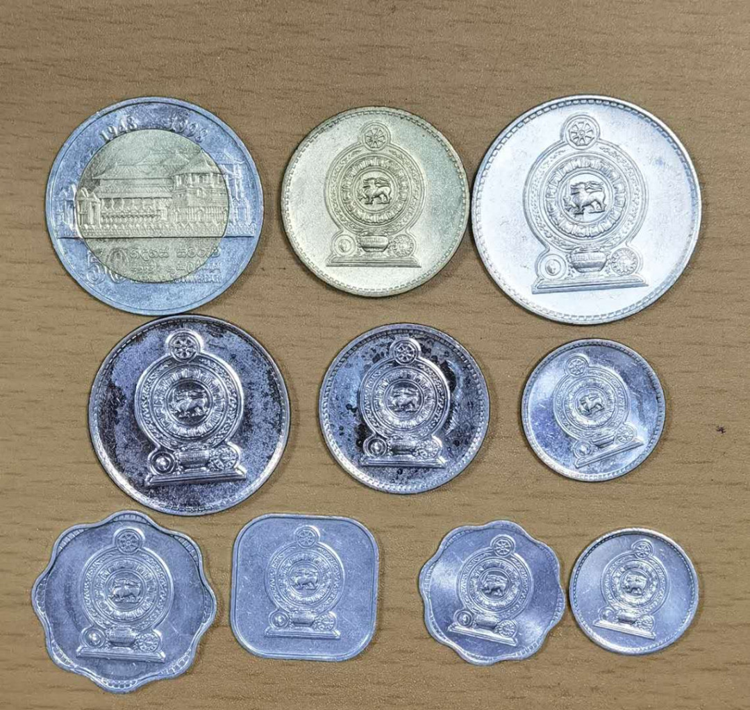 马甸外币专卖微拍第五十三期，外国非贵金属纪念币流通币专场，陆续上新欢迎关注 斯里兰卡