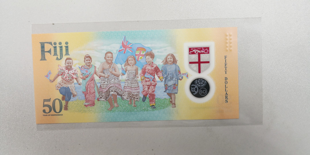 《张总收藏》27期—英属&获奖 斐济50面额首发FA纪念钞双号，全新UNC  