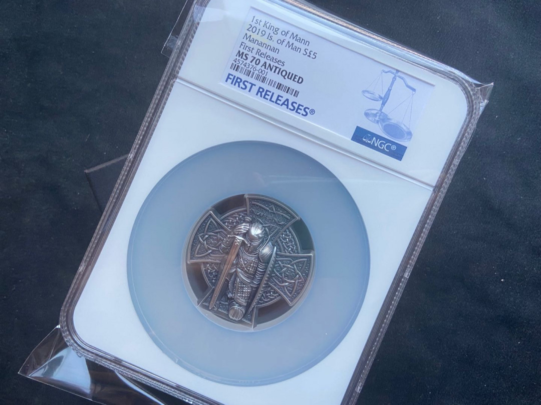 【币观天下】第149场钱币拍卖 【马恩岛】2019十字系列第一枚国王蓝标ngc70