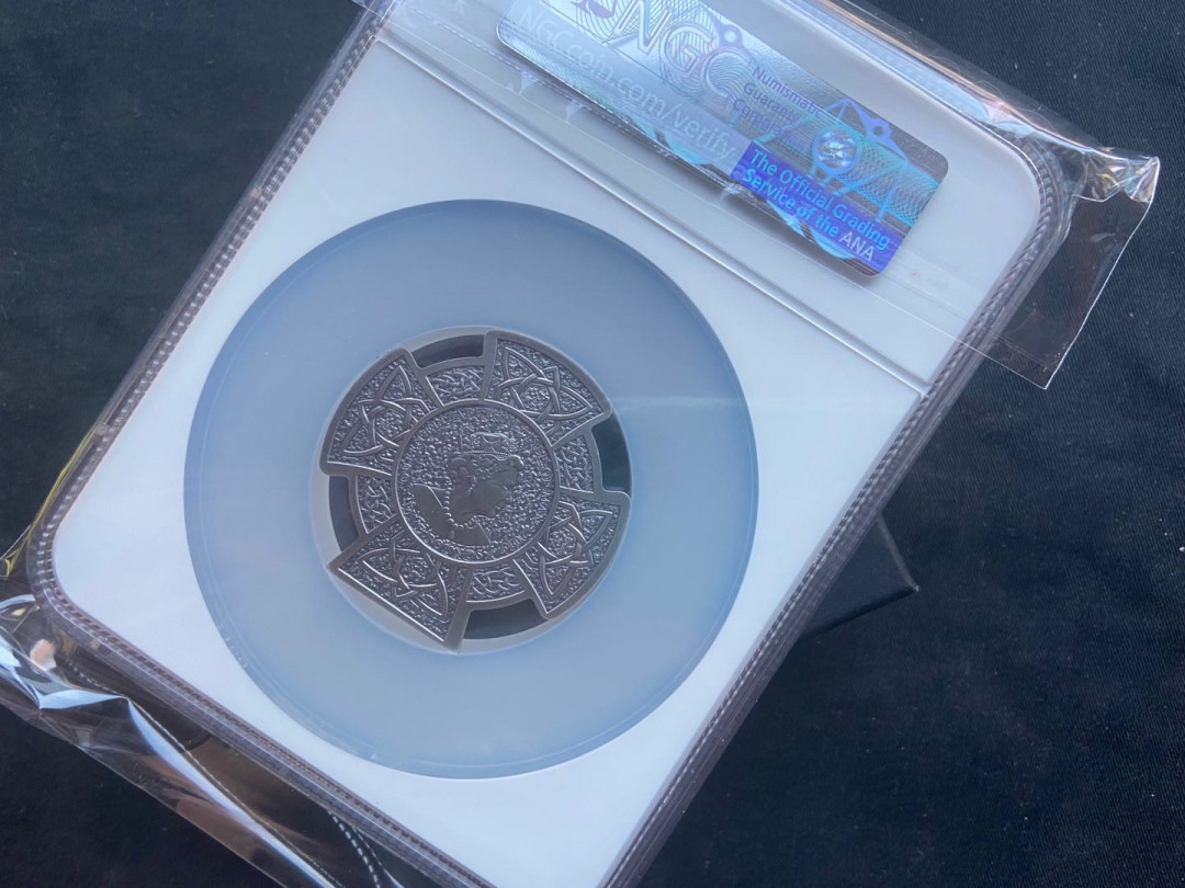 【币观天下】第149场钱币拍卖 【马恩岛】2019十字系列第一枚国王蓝标ngc70