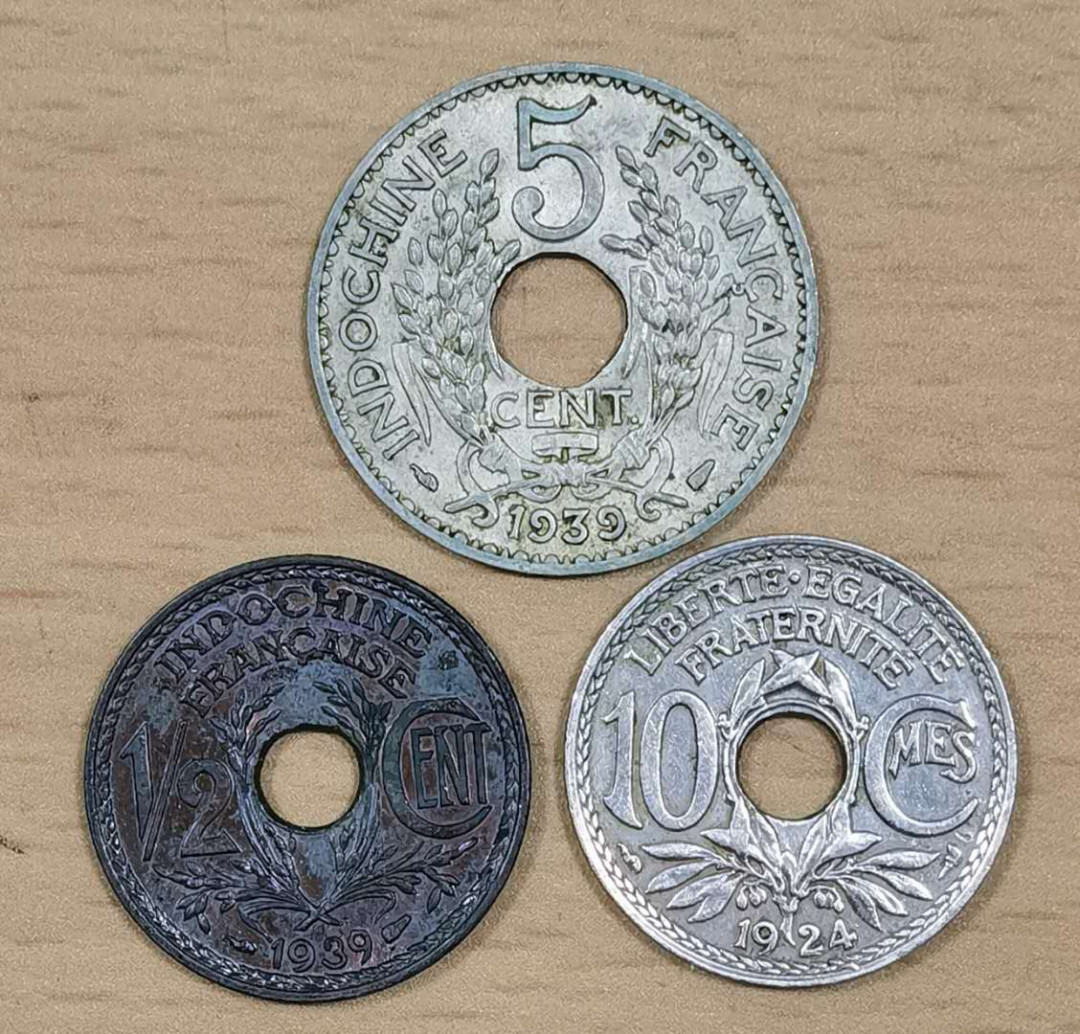 马甸外币专卖微拍第五十三期，外国非贵金属纪念币流通币专场，陆续上新欢迎关注 好品法属印度之那三枚