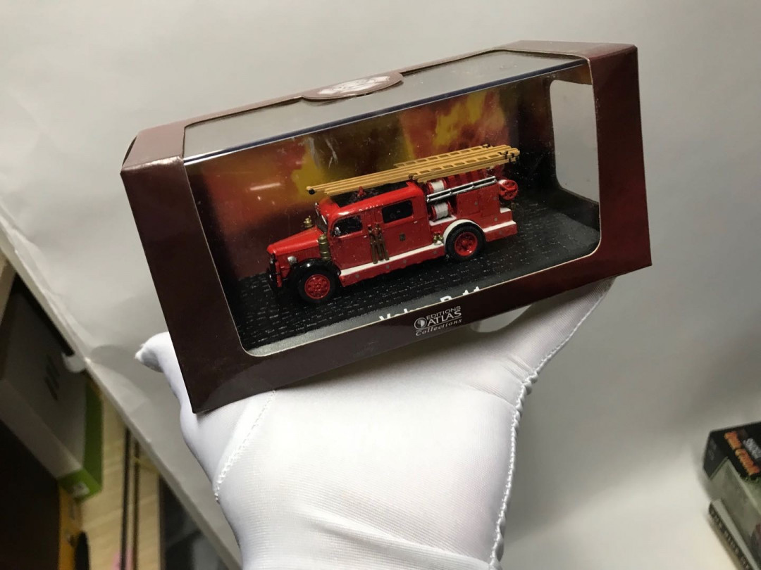 零元拍：ALTAS 1/72 沃尔沃B11老式云梯消防车模型