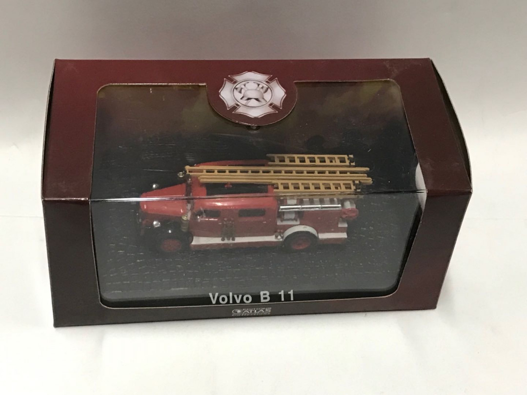 零元拍：ALTAS 1/72 沃尔沃B11老式云梯消防车模型