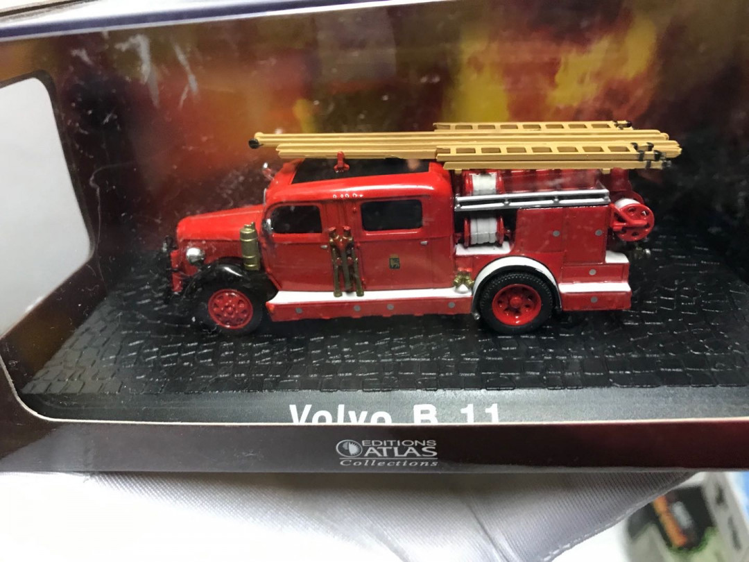零元拍：ALTAS 1/72 沃尔沃B11老式云梯消防车模型