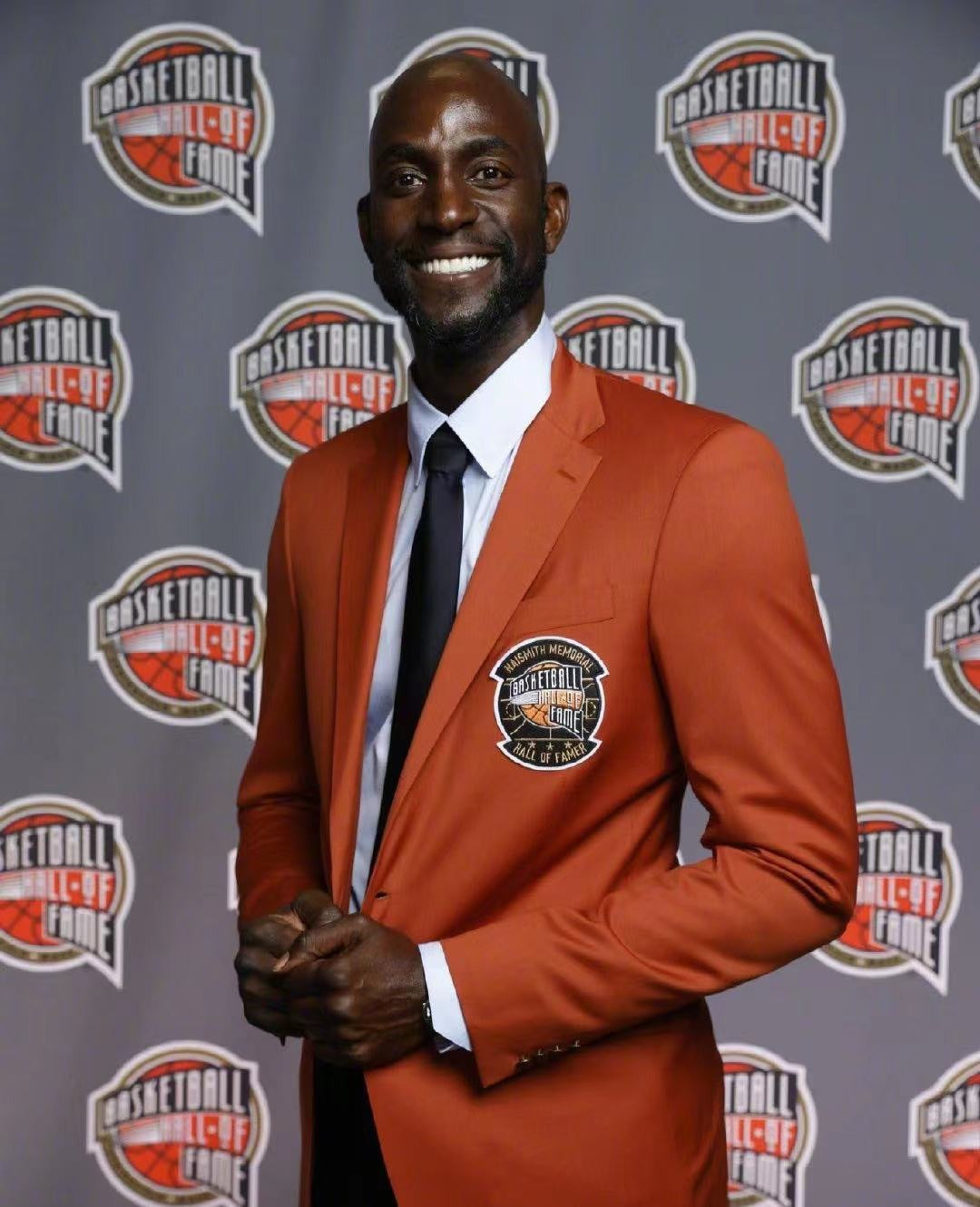 零元拍：“狼王”凯文-加内特亲笔签名原版自传《A to Z》