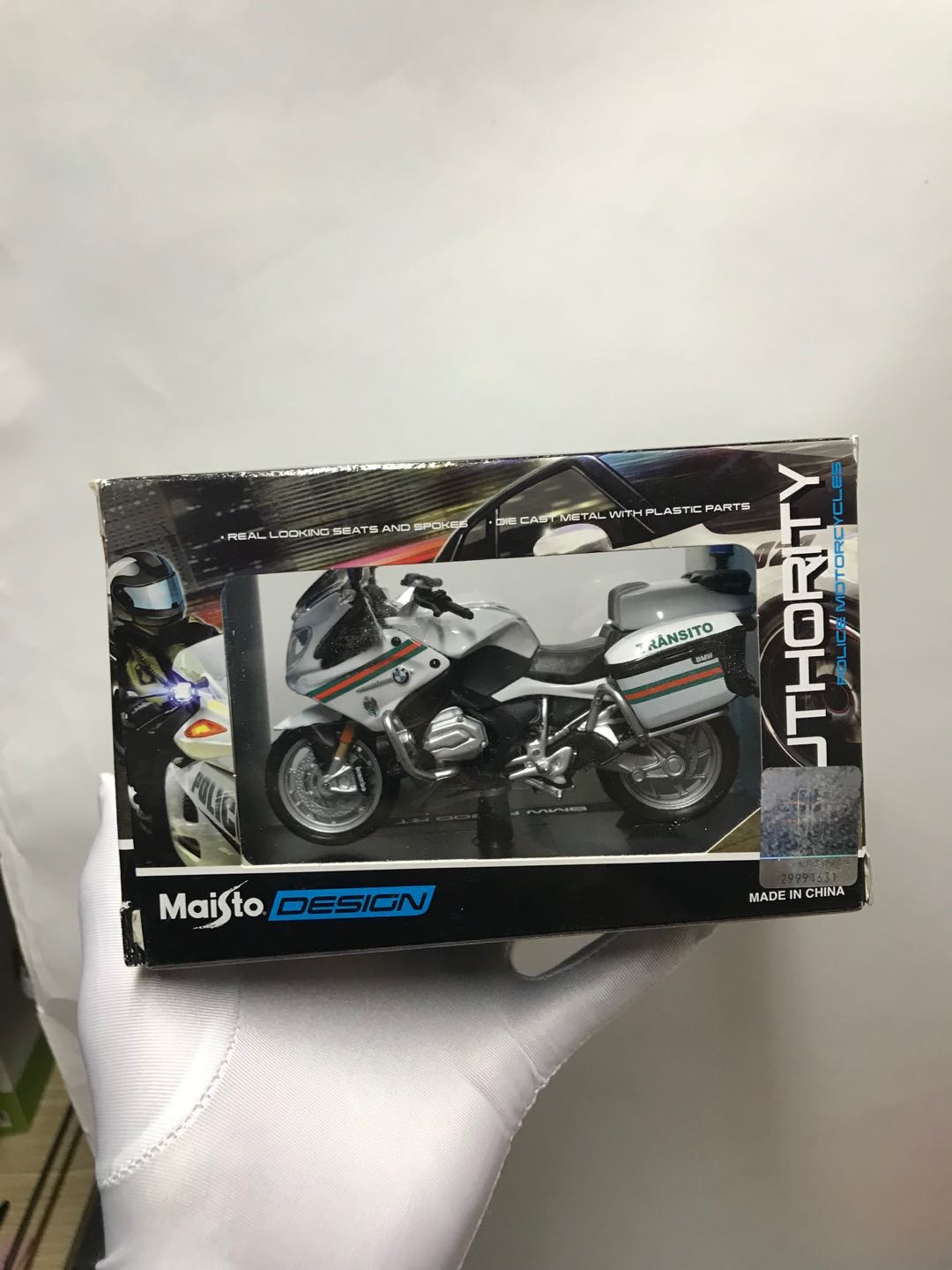 零元拍：MAISTO 1/18 BMW R1200警用摩托车模型（白色）