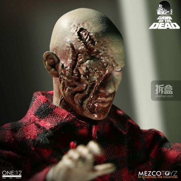 零元拍：Mezco蚂蚁《活死人黎明》丧尸 1:12可动人偶套装，全新未拆。
