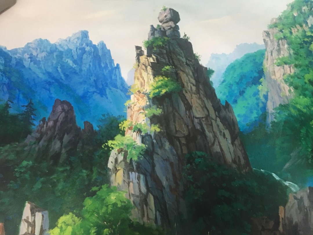 【鲸贝乐淘】千字文·第“殆辱近耻，林皋幸即”号拍卖，两拍包邮 【朝鲜🇰🇵 画】精选2.2米乘1.1米巨幅，朝鲜功勋艺术家朴庆喜2006年作品《金刚山》，山耸入云，一柱摩天。对于书画，小折叠，小斑点属于正常现象。本场书画消费第一的藏家赠中美协国画一幅