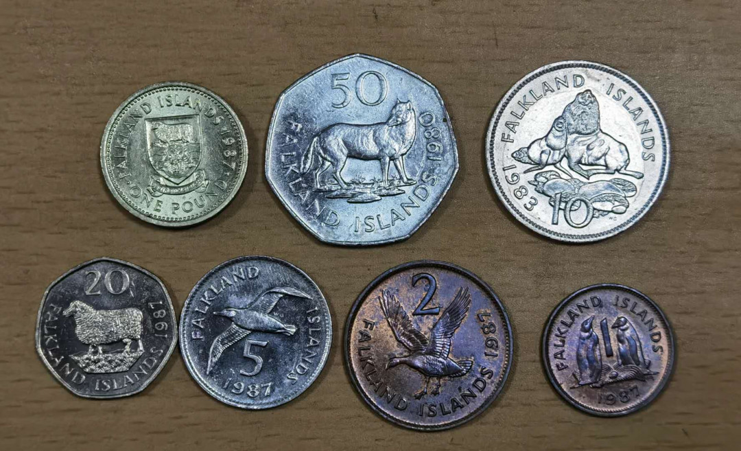 马甸外币专卖微拍第五十三期，外国非贵金属纪念币流通币专场，陆续上新欢迎关注 福克兰群岛